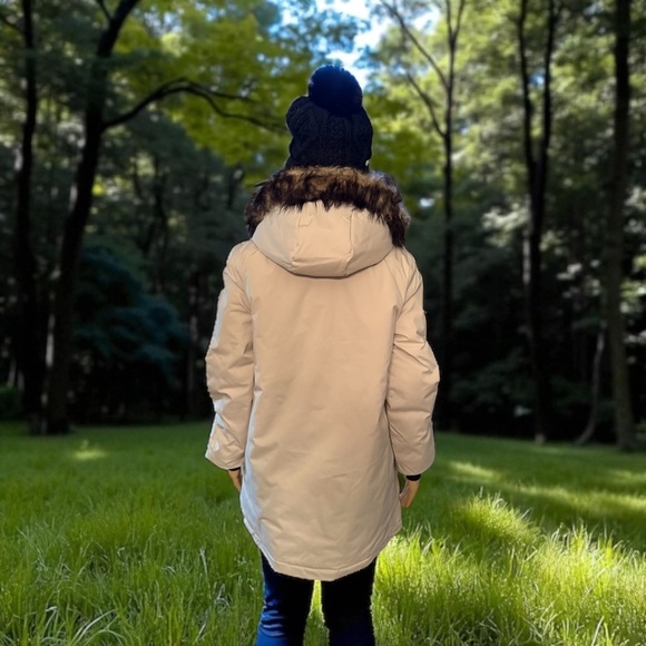 Faux Fur Mid-Length Hooded Parka with Large Pockets. NWT - Picture 7 of 14